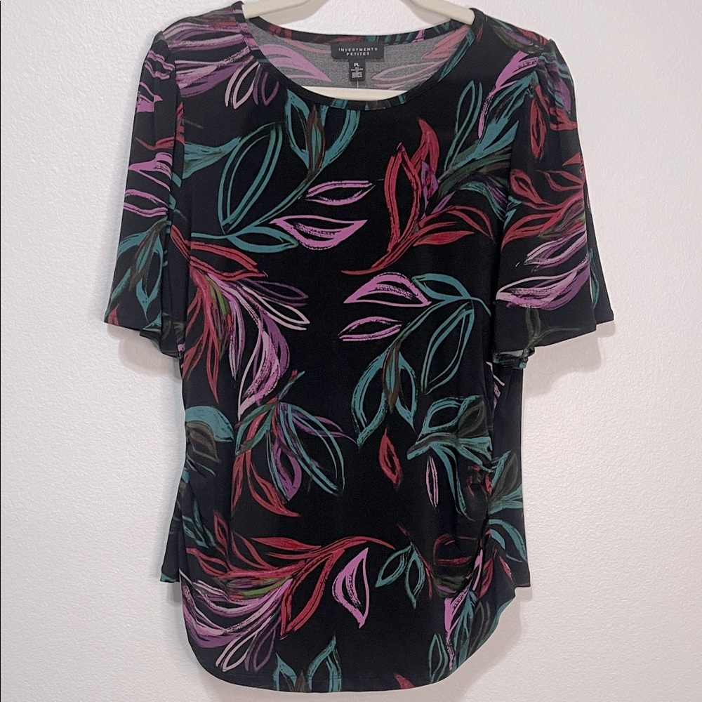 Investments Petites Black Blouse with Leaf Pattern Size Large PTP 21”-23” NWT